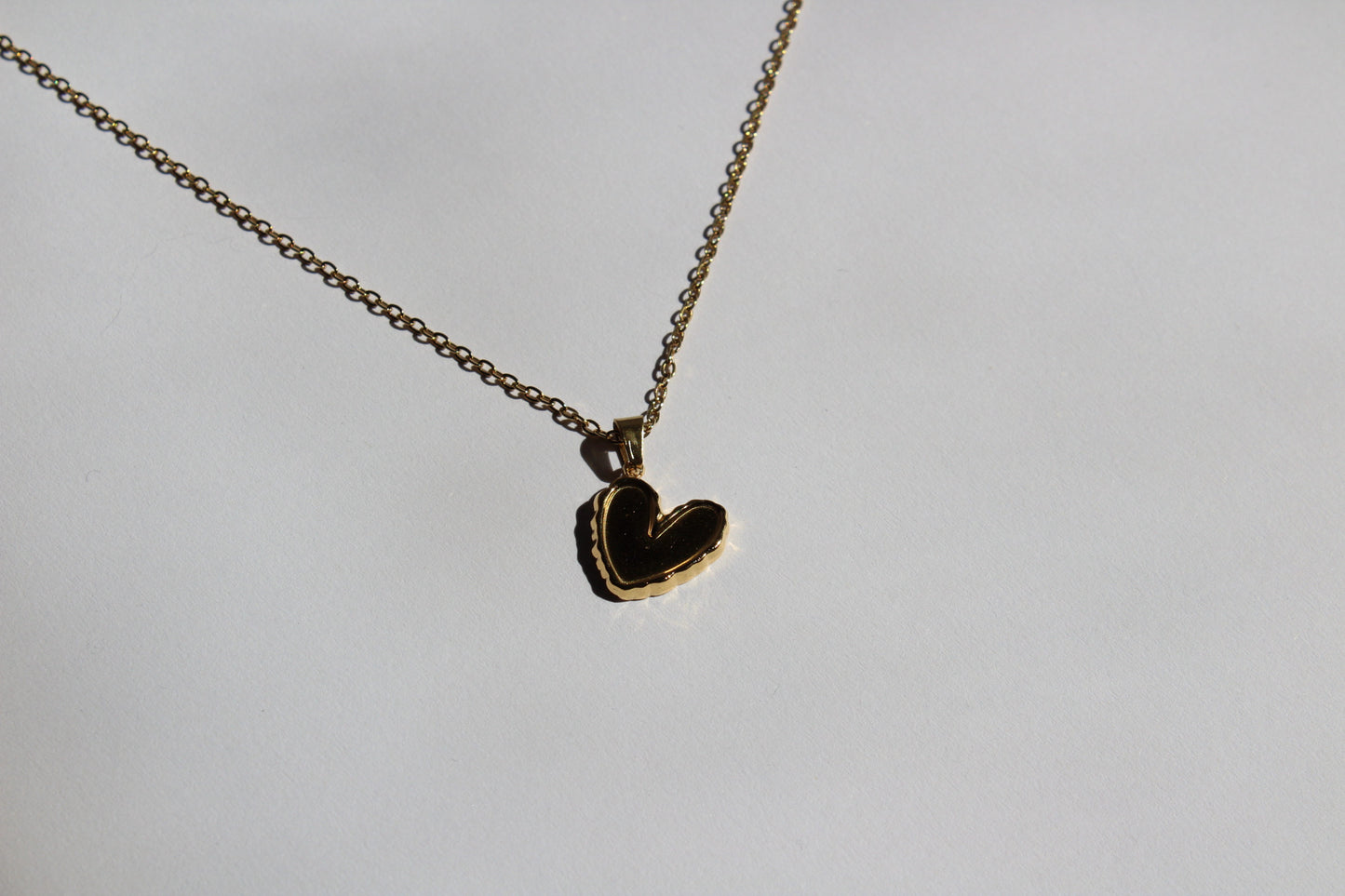 Amoréa engraveable mini heart necklace