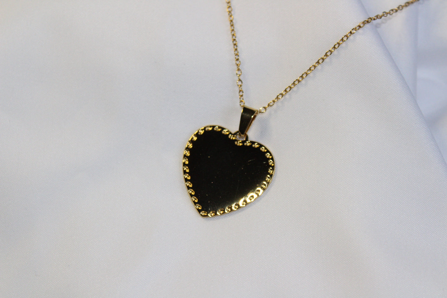 Liora heart engraveable necklace