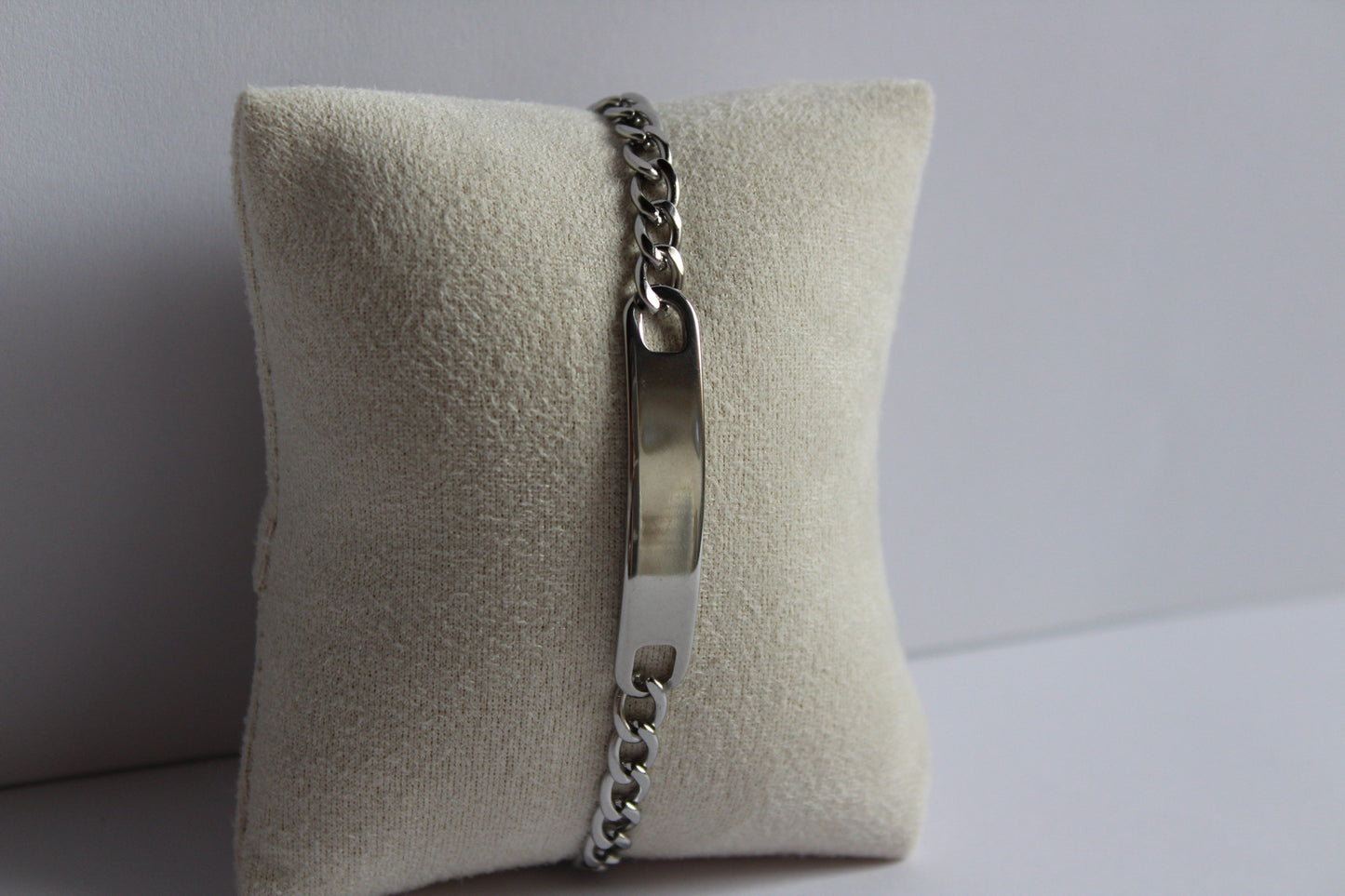 Zorven engraveable men's bracelet