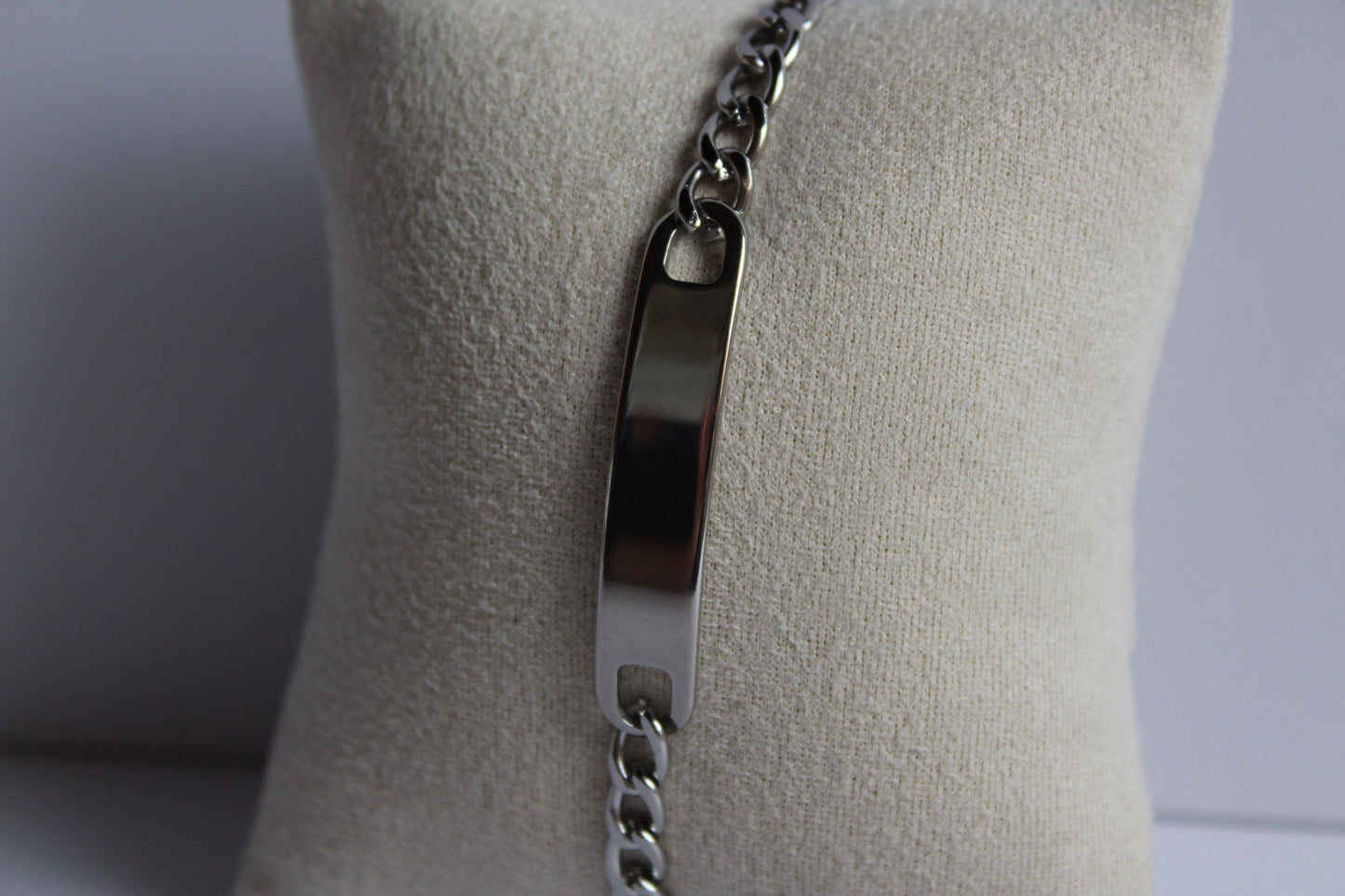 Zorven engraveable men's bracelet